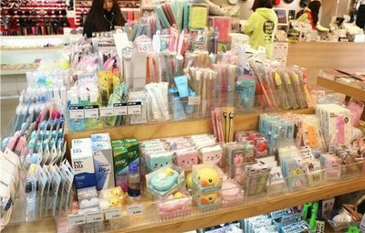 賣文具也能發(fā)家，這個(gè)小伙是這樣做的